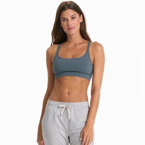 Vuori mindset bra & rib studio leggings